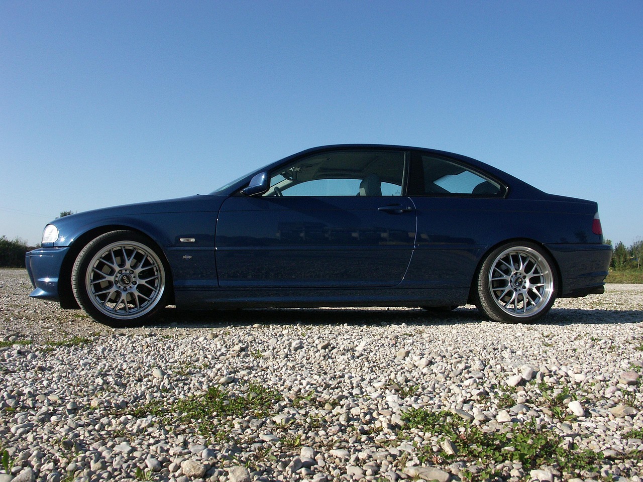 bmw325,BMW325i是20还是25L bmw325,BMW325i是20还是25L