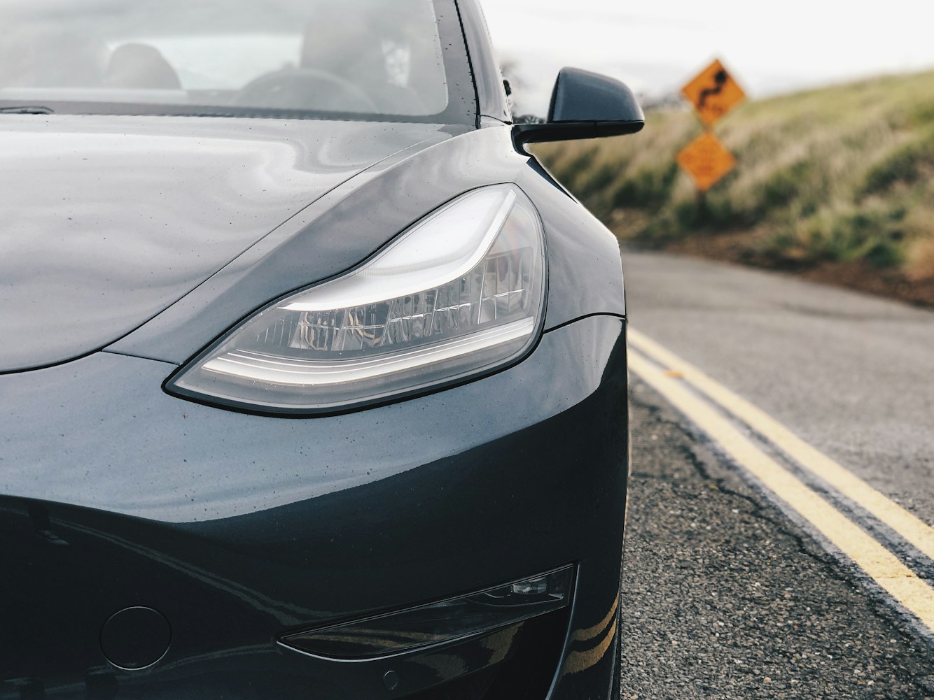 特斯拉model3费用,特斯拉model3费用多少钱一辆